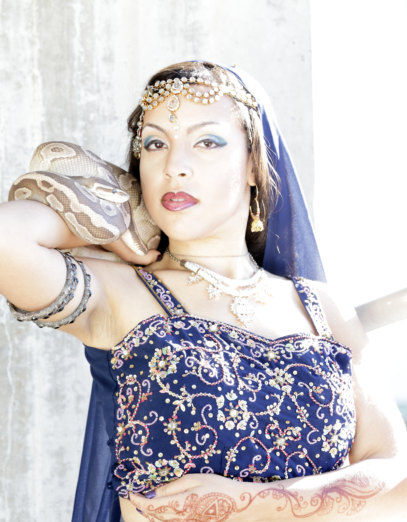 sevdha indian dancer with snake 1